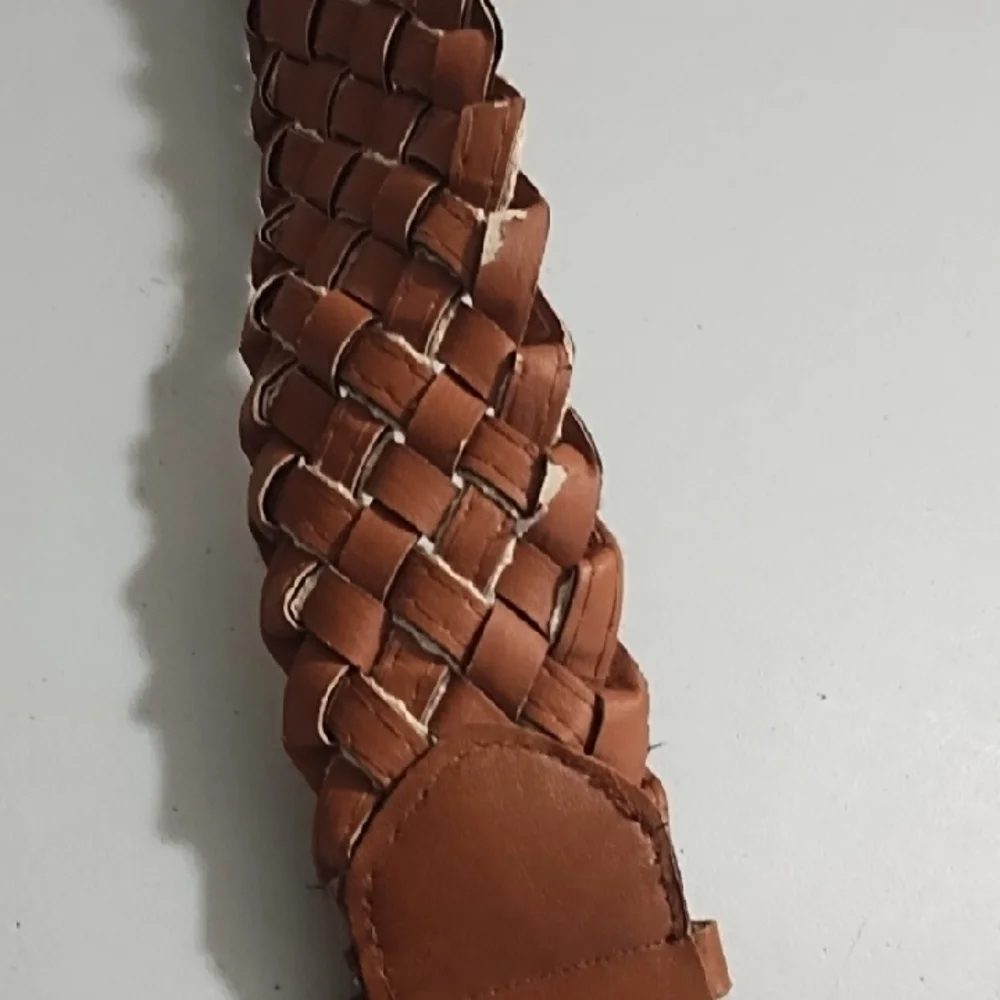 Elegant Woven Carmel Brown and Cream Crochet Woven Wide Belt - Picture 5 of 11